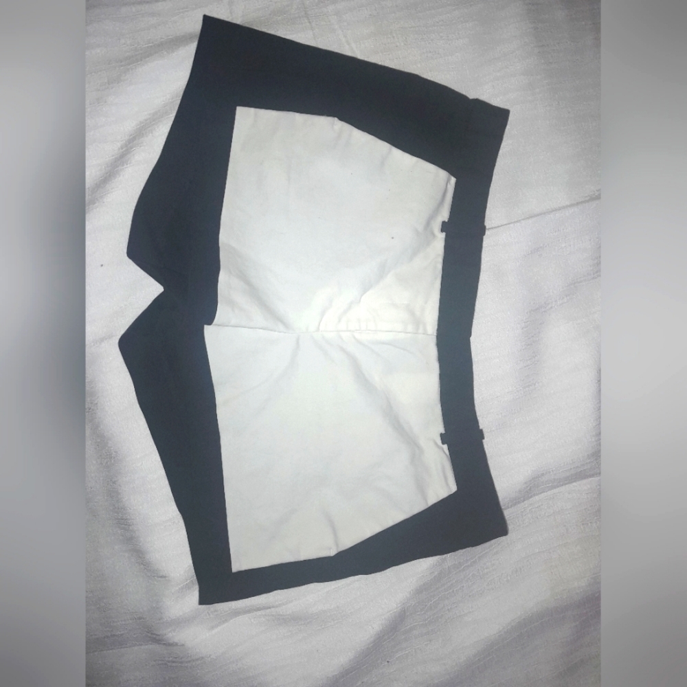 Michael Michael Korrs white & black shorts